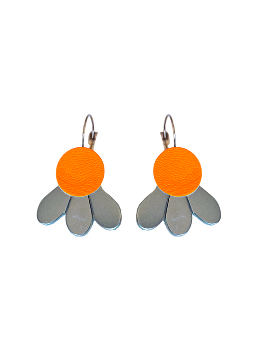 Boucles d'oreilles fleur en cuir bleu et orange fluo - Majulette