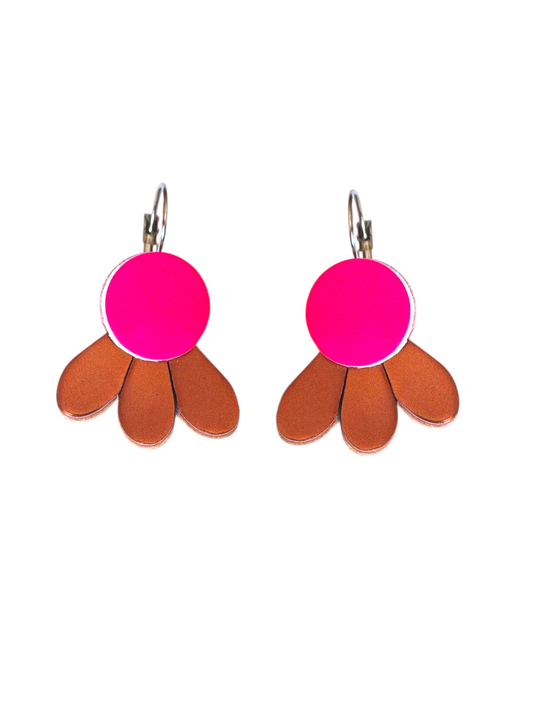 Boucles d'oreilles fleur en cuir orange et rose fluo - Majulette
