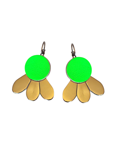 Boucles d'oreilles fleur en cuir vert fluo et or - Majulette