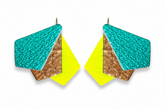 Boucles d'oreilles geometrique bleu jaune fluo et bronze en cuir upcyclé modèle Kroma - Majulette