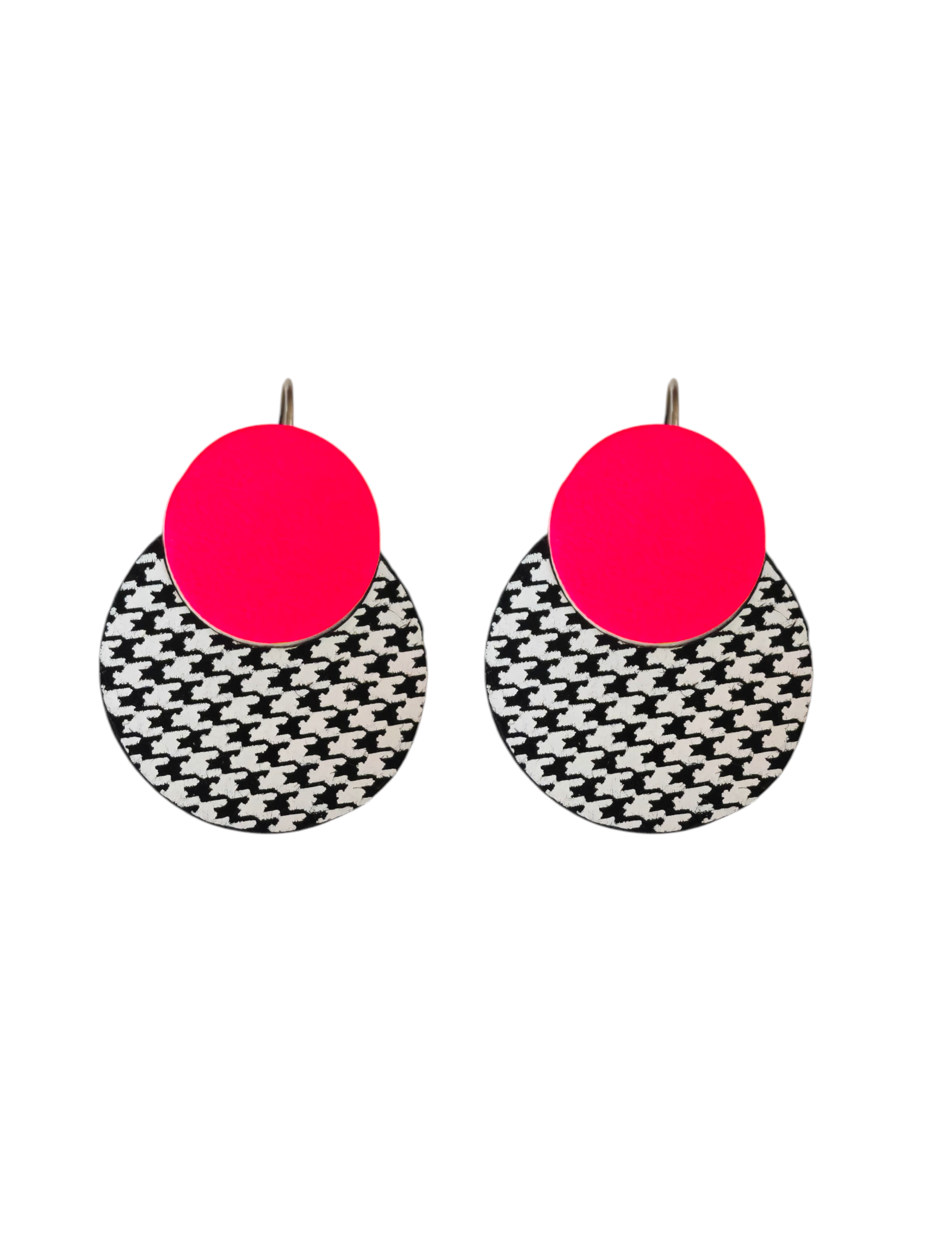 Boucles d'oreilles geometrique en cuir upcyclé pied de poule et rose fluo modèle Peps- Majulette