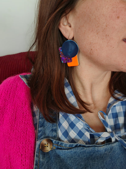 Boucles d'oreilles geometrique et violet paillette orange fluo et bleu en cuir upcyclé modèle Boom- Majulette
