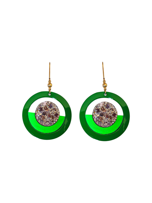 Boucles d'oreilles geometrique vert et argente paillette en cuir upcyclé modèle Alka- Majulette